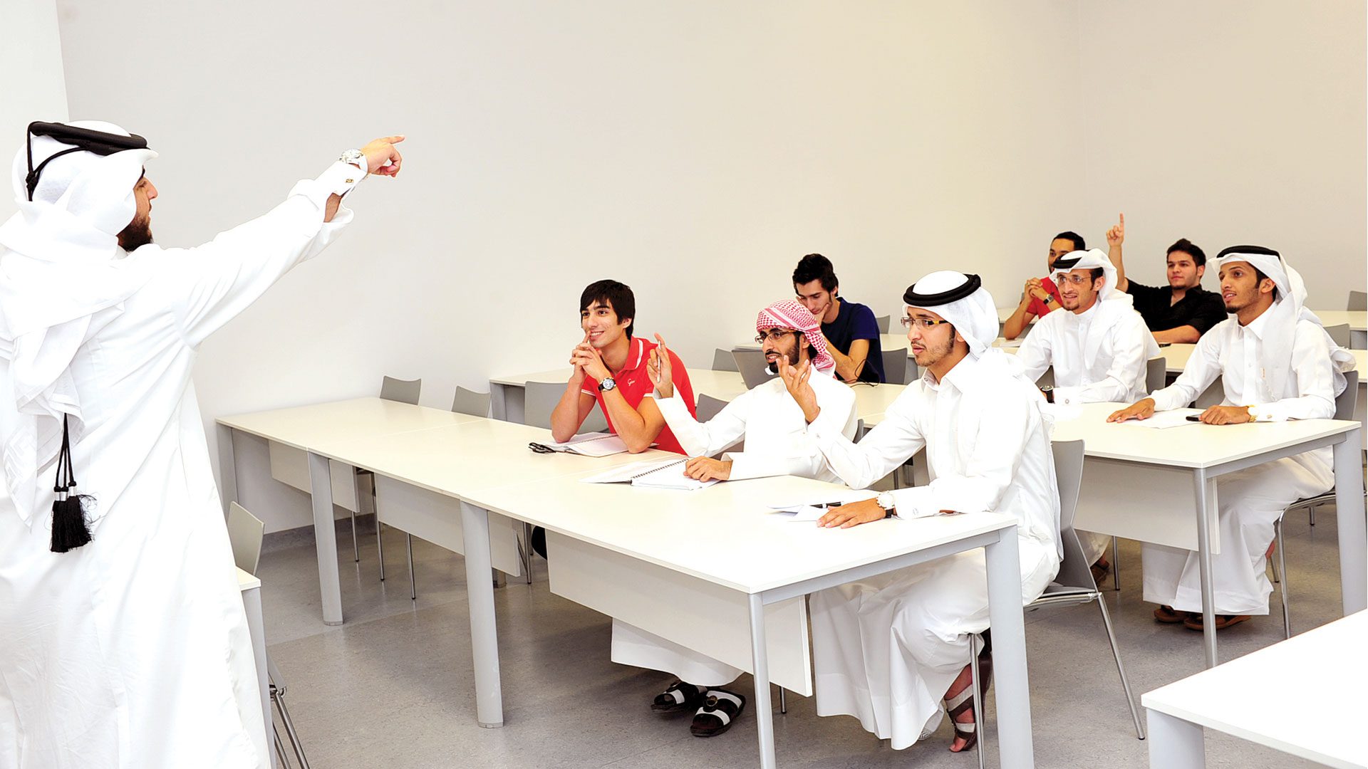 المنح الدراسية بجامعة قطر