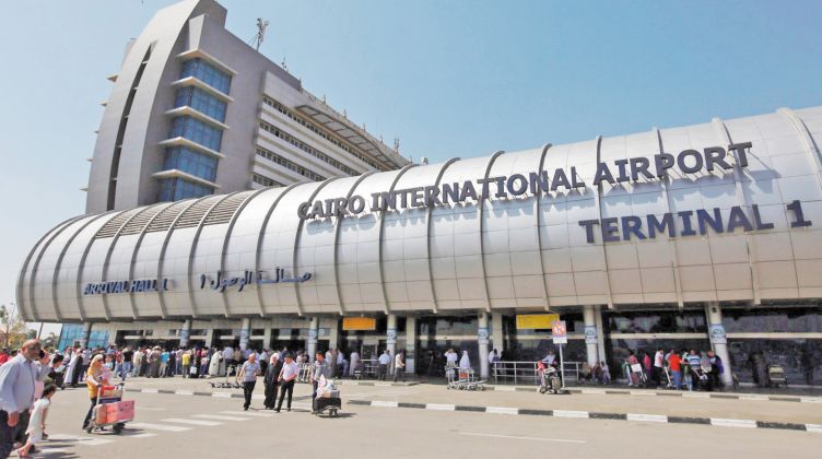 مطار القاهرة الدولي 