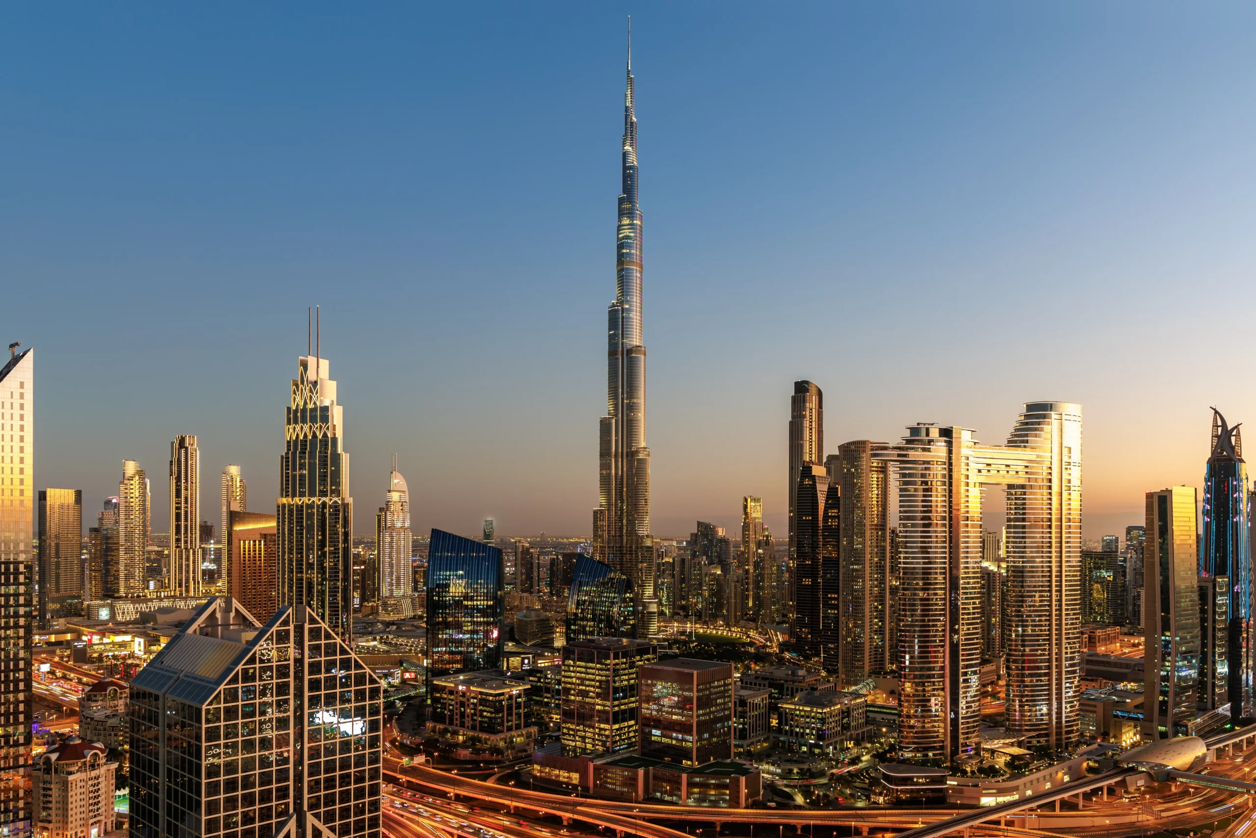 shutterstock_2434288497.jpg Set Up a Company in Dubai for Egyptians-Company Formation in Dubai Without a Sponsor-إتقان لتأسيس الشركات وتطوير الأعمال - ITQAN