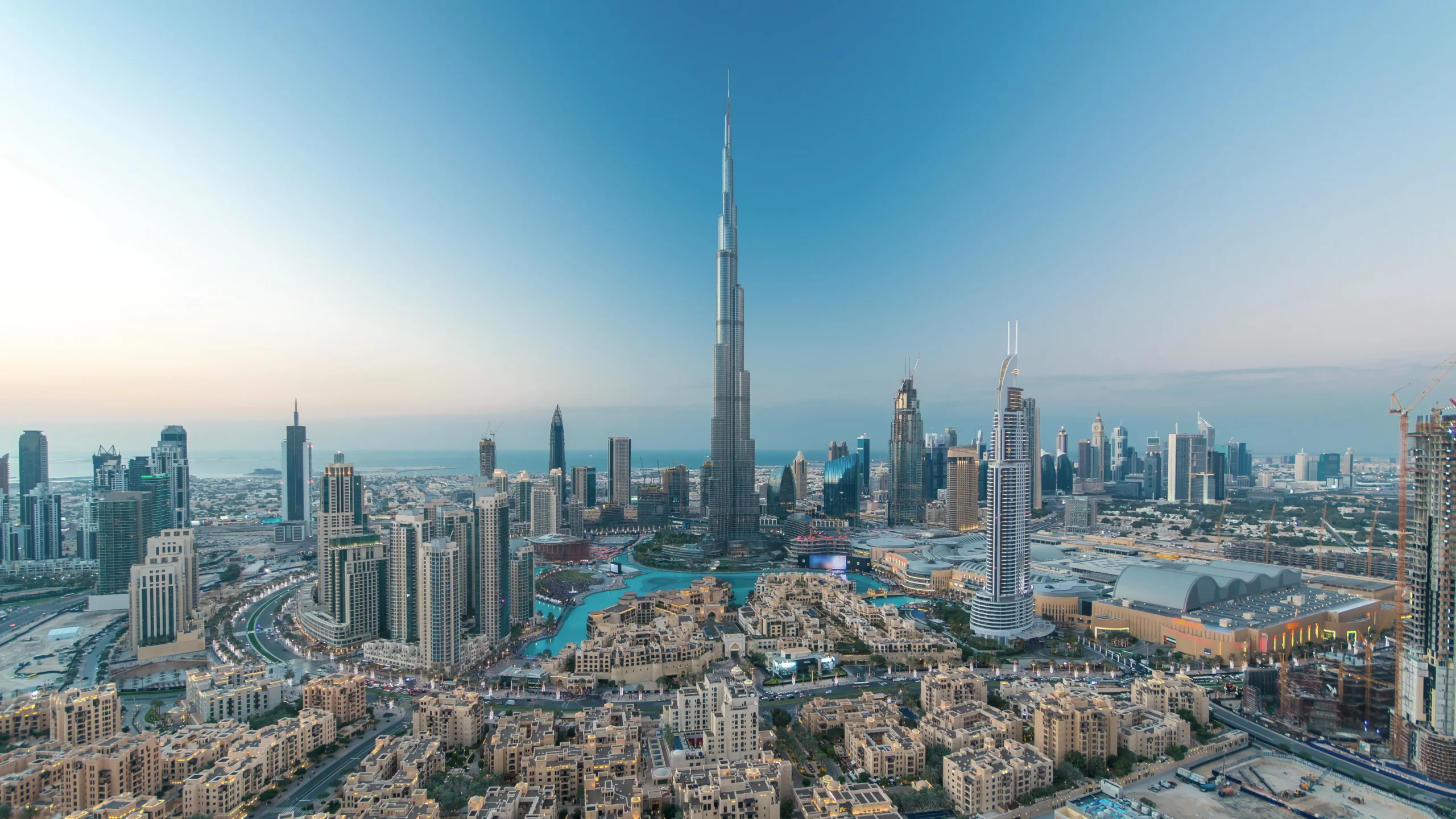 Free zone office for company formation in Dubai without a sponsor